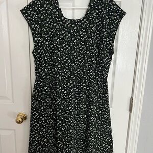 Old Navy Black and White Floral Dress